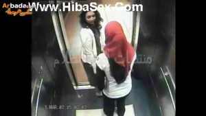 سكس مصري مسرب بنتين يمارسو السحاق في المصعد