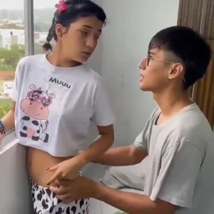اخوات يتفقون على السكس