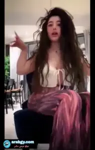 سكس انجي خوري تستعرض خط الكس