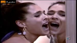 اب ينيك ابنته من الخلف