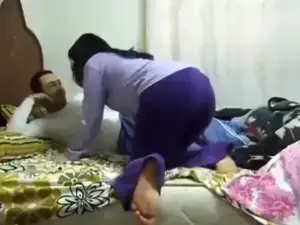 سكس رومانسي زوجين عرب 20 دقيقة