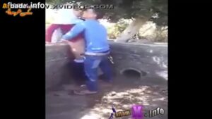 سكس فلاحي مصري ينيك قرايبته فى الغيط