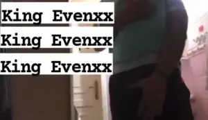 يمسك طيز خالته في الحمام ويقلها بالغلط